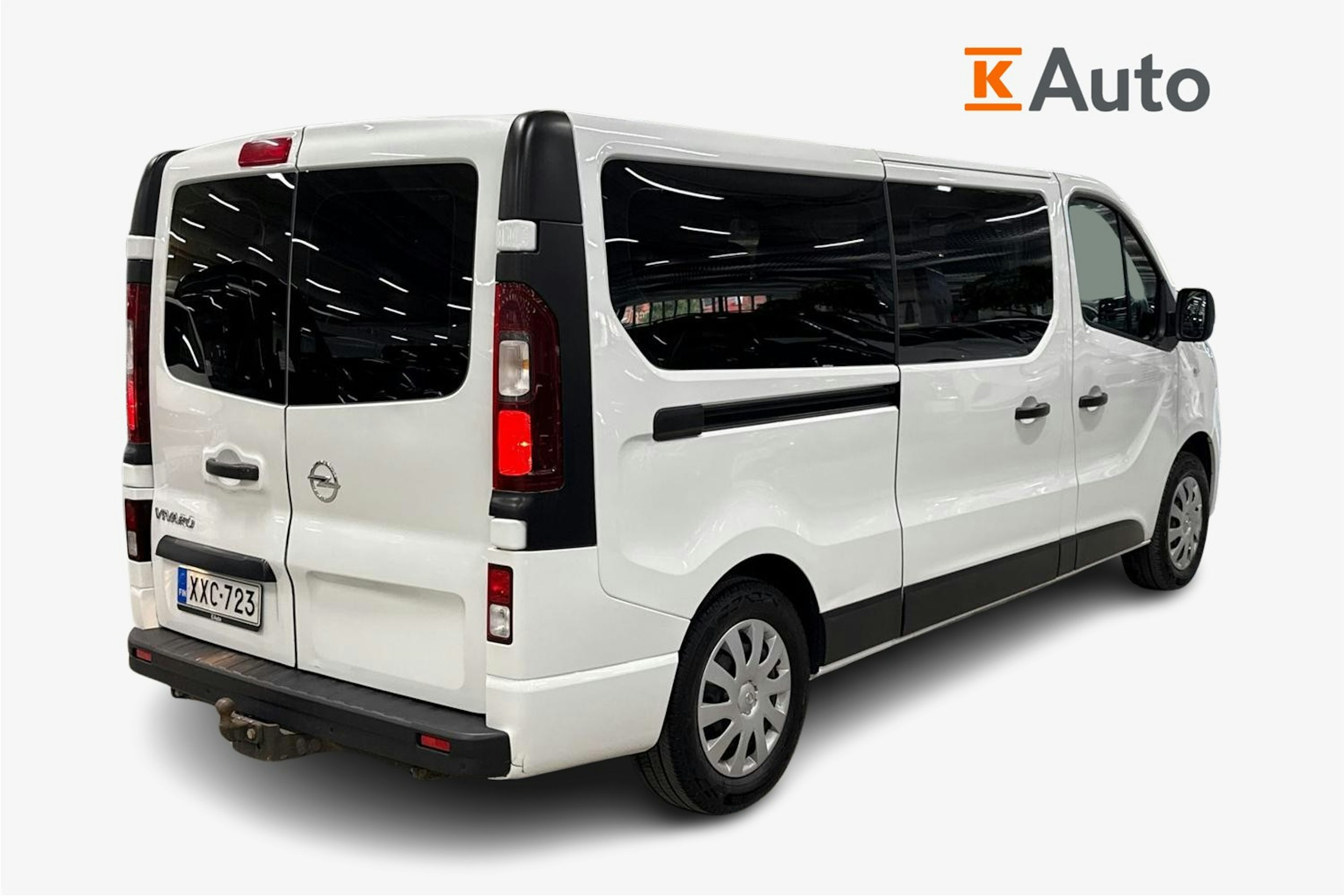 valkoinen Opel Vivaro 2019 kuva 2.