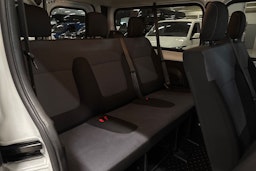 valkoinen Opel Vivaro 2019 kuva 14.