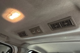 valkoinen Opel Vivaro 2019 kuva 15.