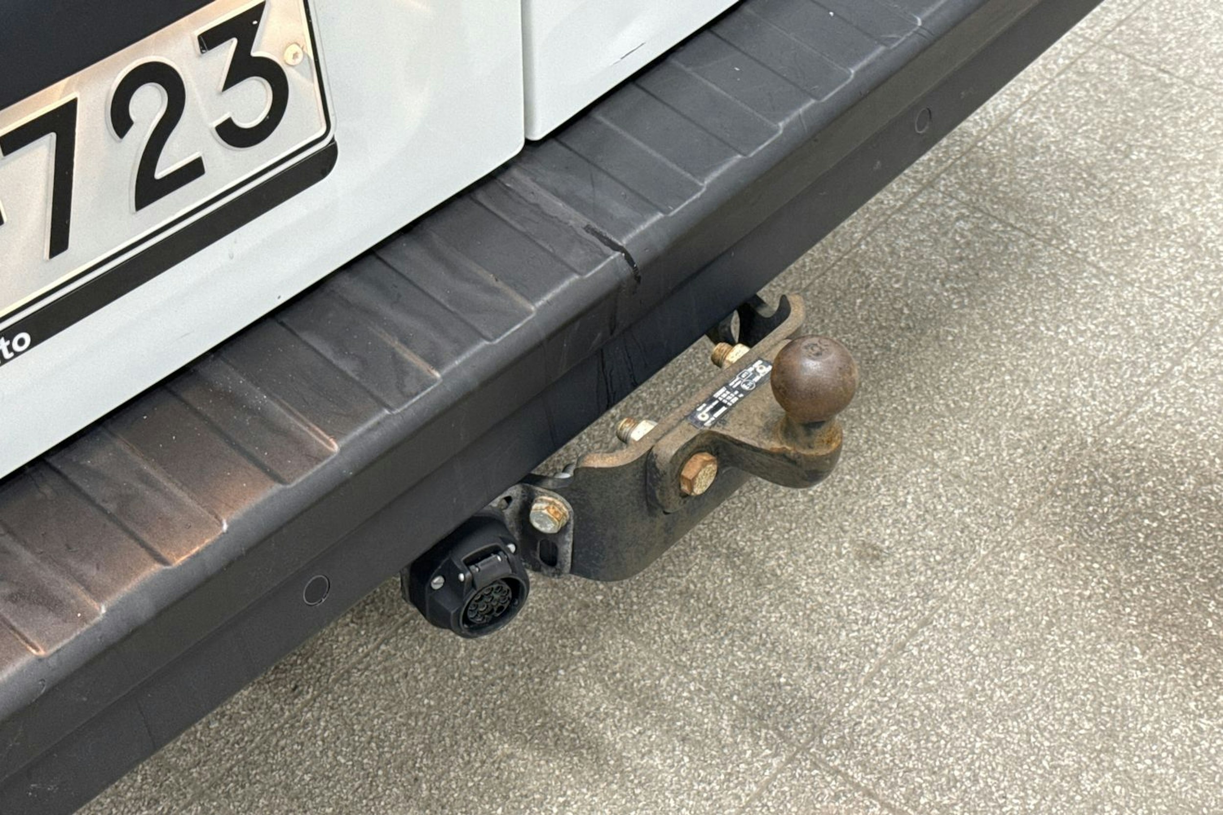valkoinen Opel Vivaro 2019 kuva 20.