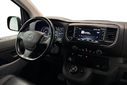 harmaa Opel Vivaro 2020 kuva 11.