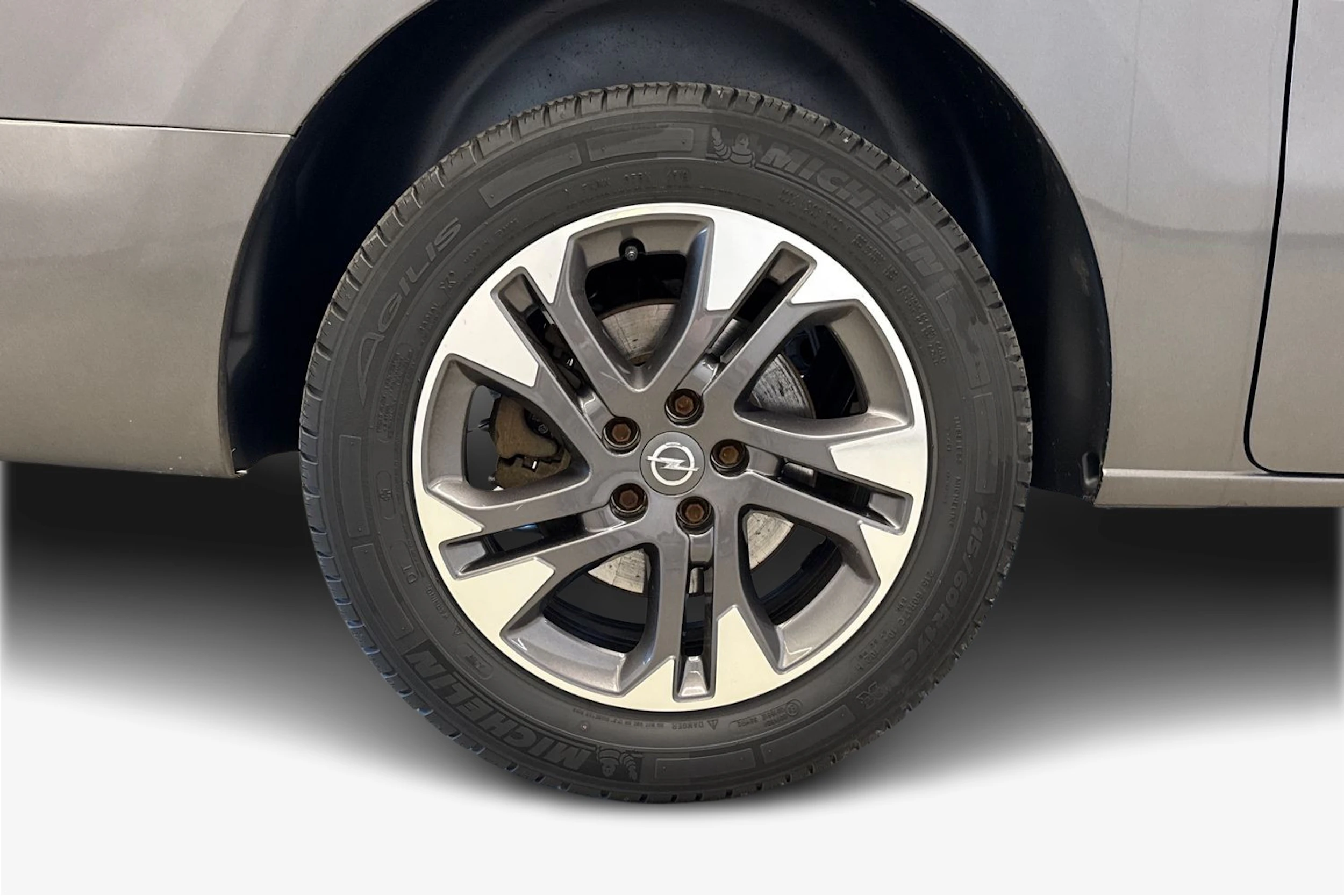 harmaa Opel Vivaro 2020 kuva 12.