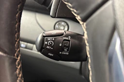 harmaa Opel Vivaro 2020 kuva 18.