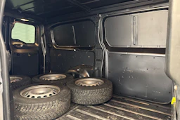 harmaa Opel Vivaro 2020 kuva 31.