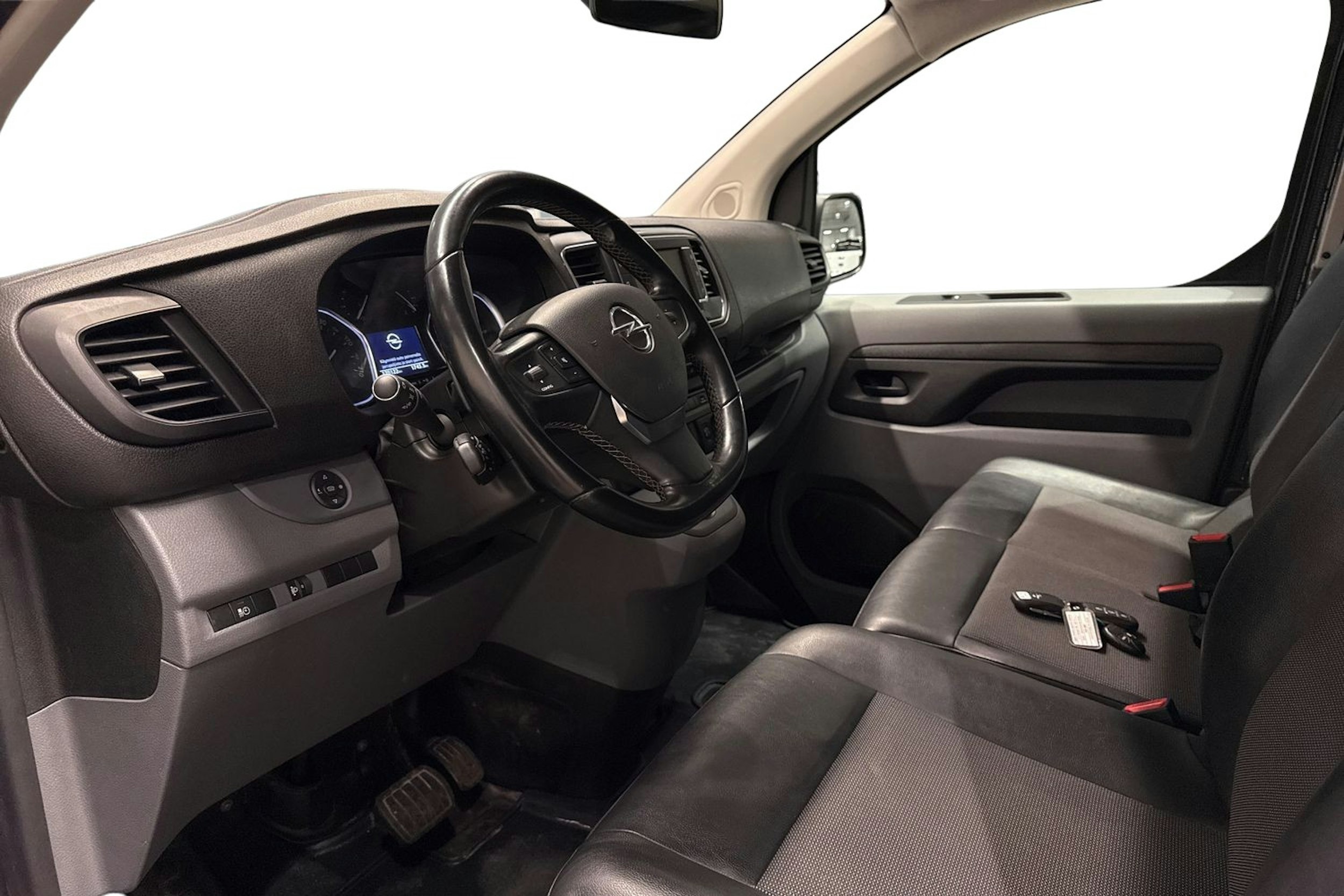 harmaa Opel Vivaro 2020 kuva 7.
