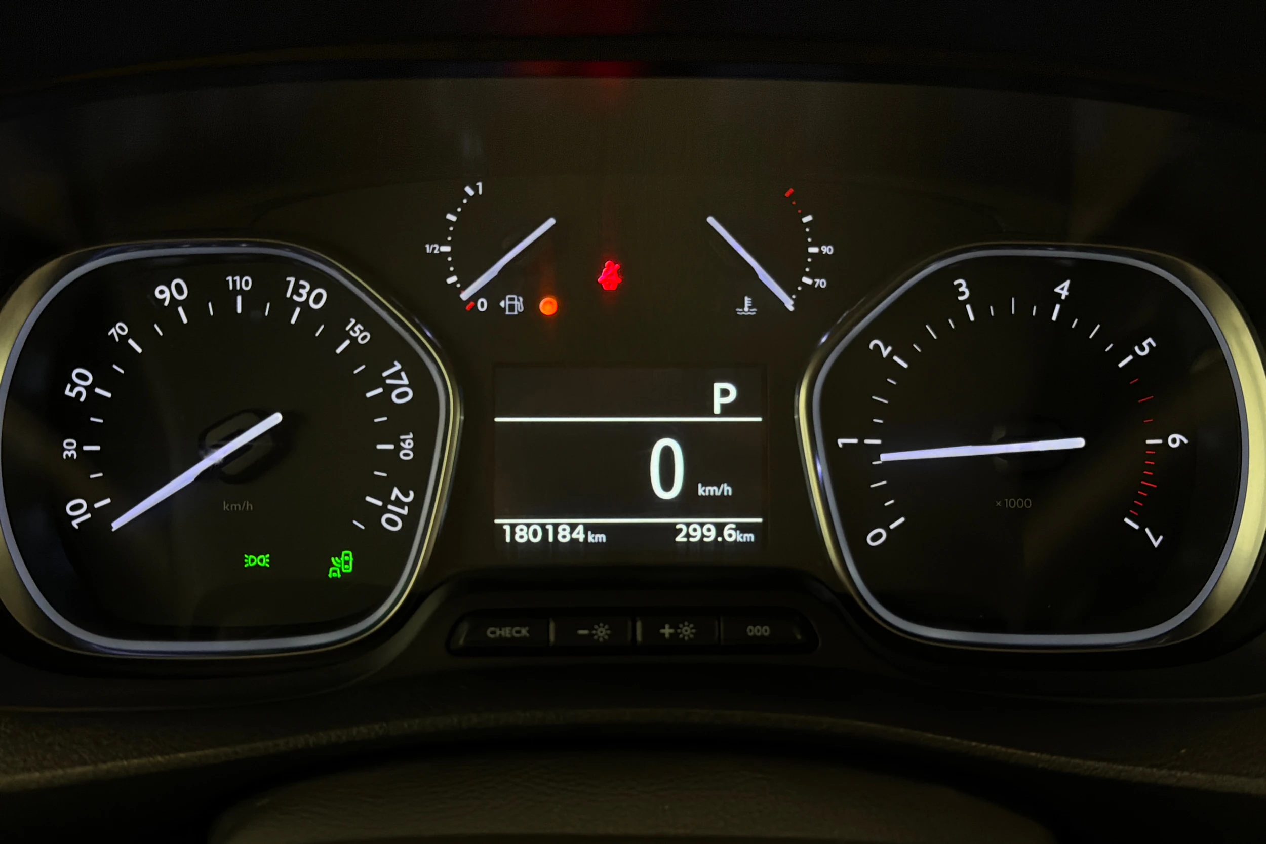 harmaa Opel Vivaro 2020 kuva 10.