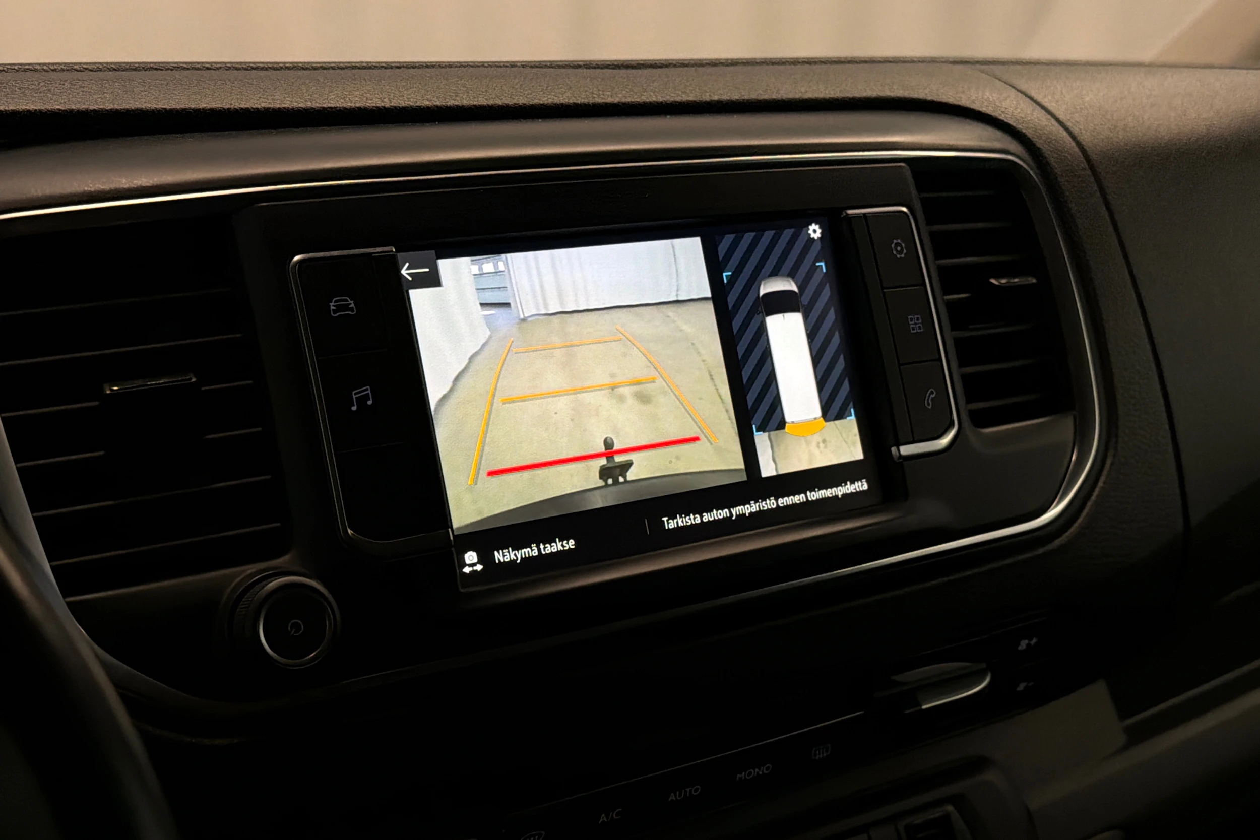 harmaa Opel Vivaro 2020 kuva 16.