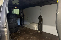 harmaa Opel Vivaro 2020 kuva 20.