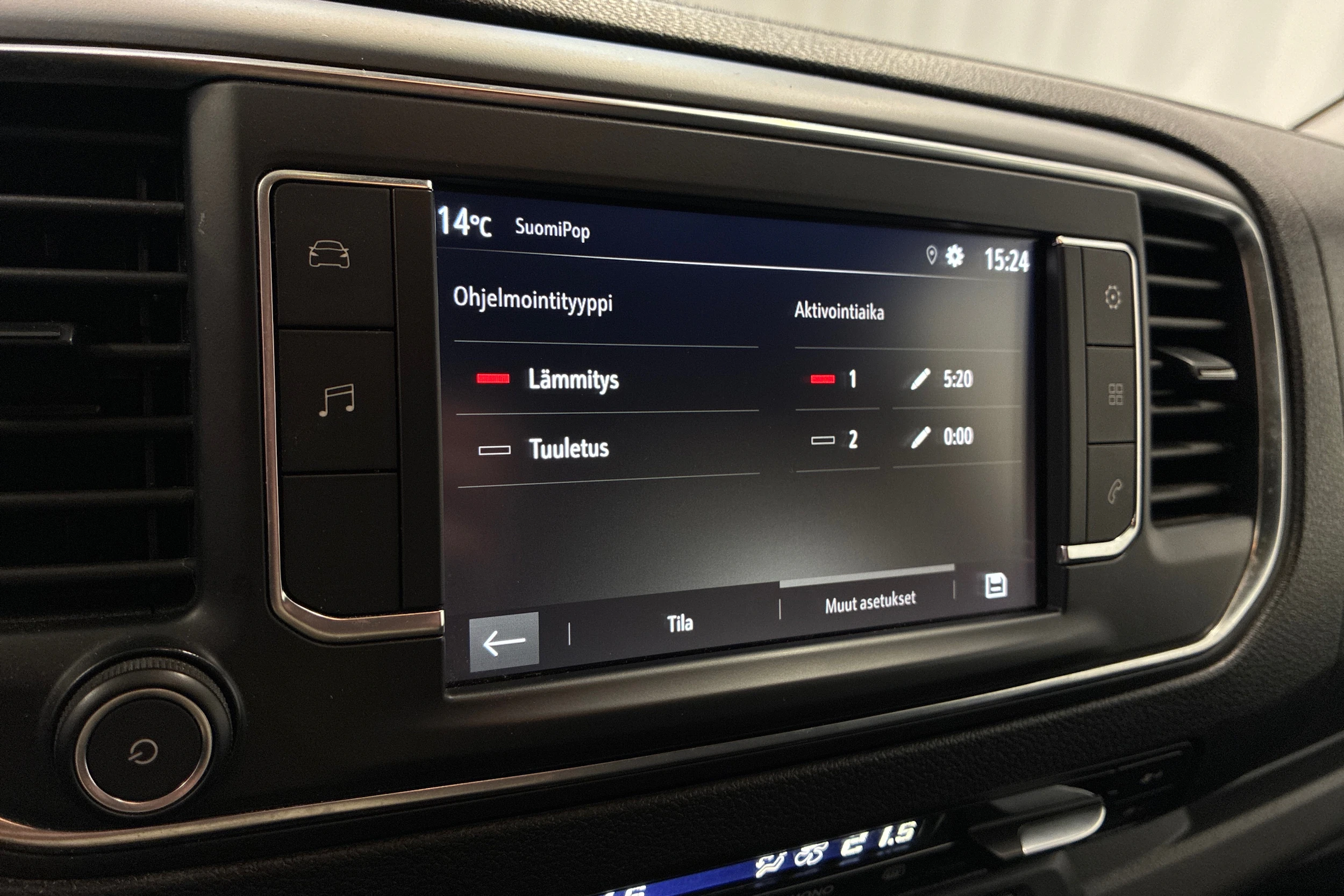 valkoinen Opel Vivaro 2020 kuva 16.