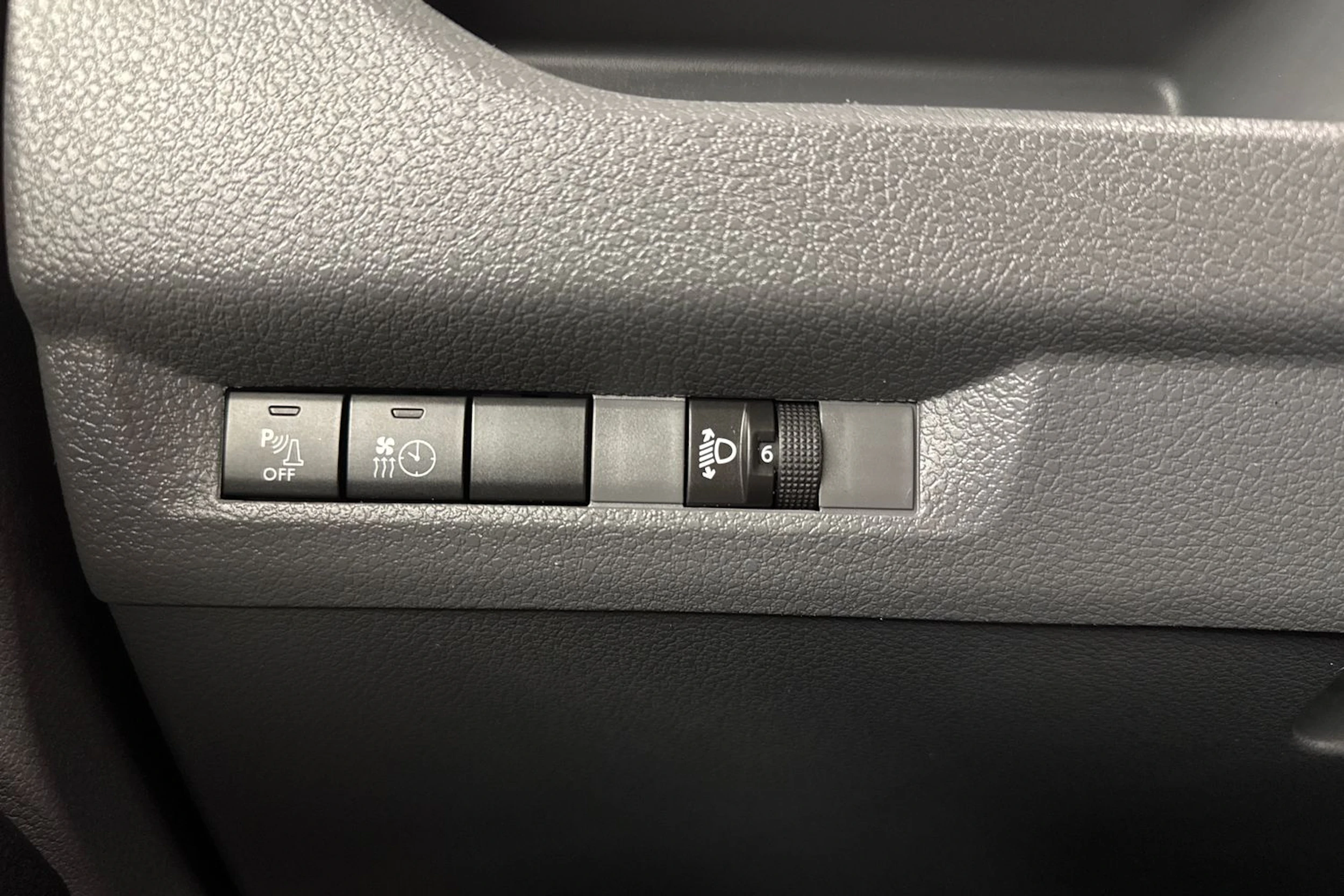 Valkoinen Opel VIVARO 2021 kuva 17.