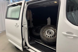 Valkoinen Opel VIVARO 2021 kuva 26.
