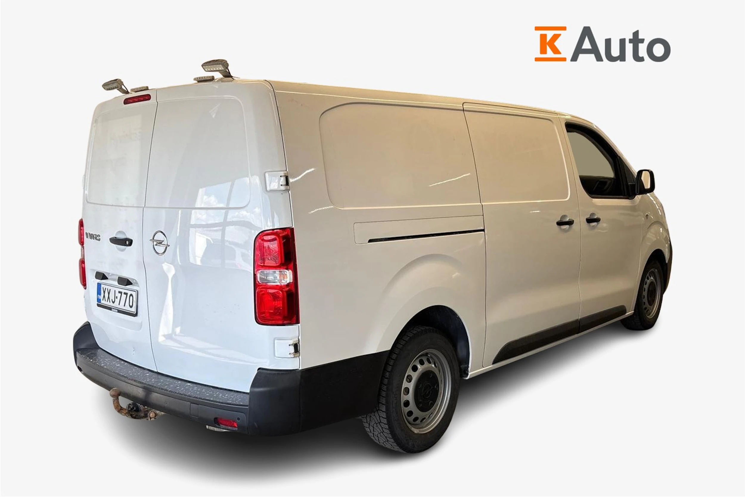valkoinen Opel Vivaro 2021 kuva 2.