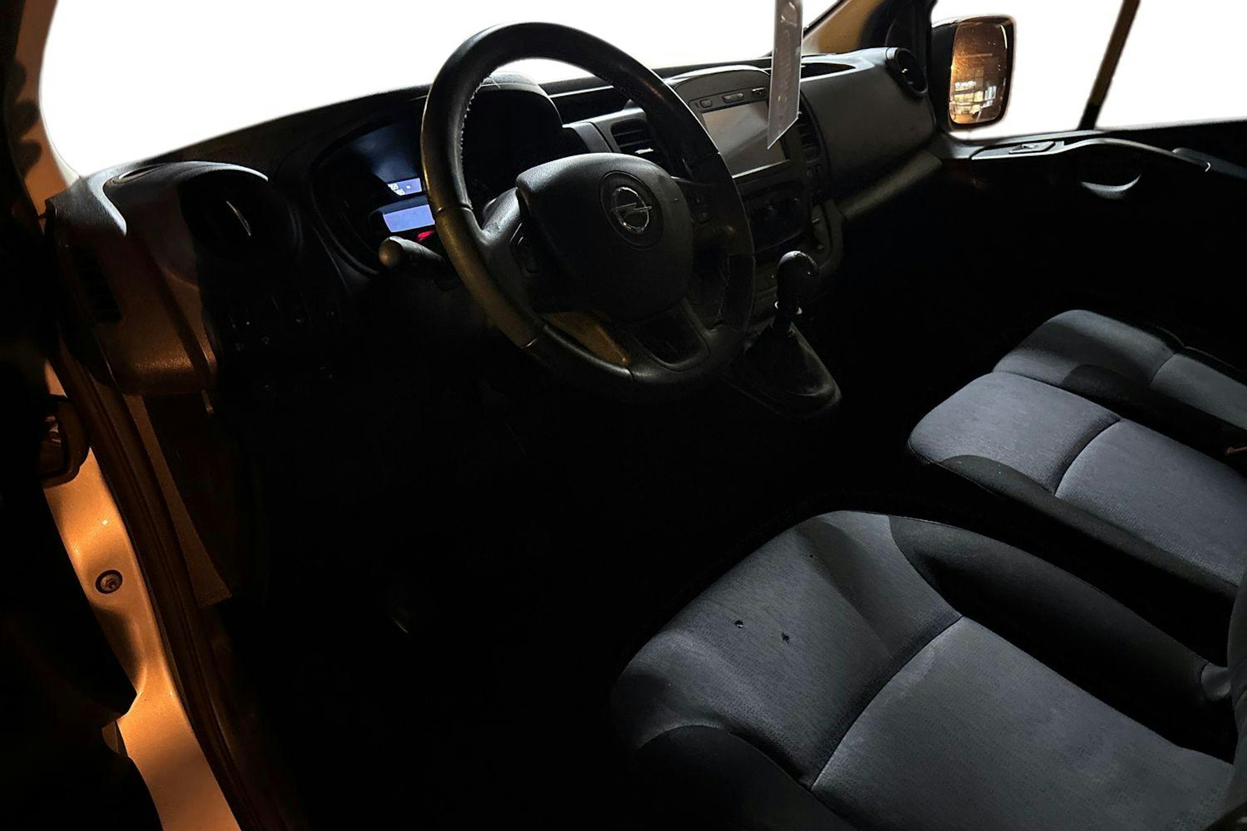 Harmaa Opel Vivaro-B 2019 kuva 3.