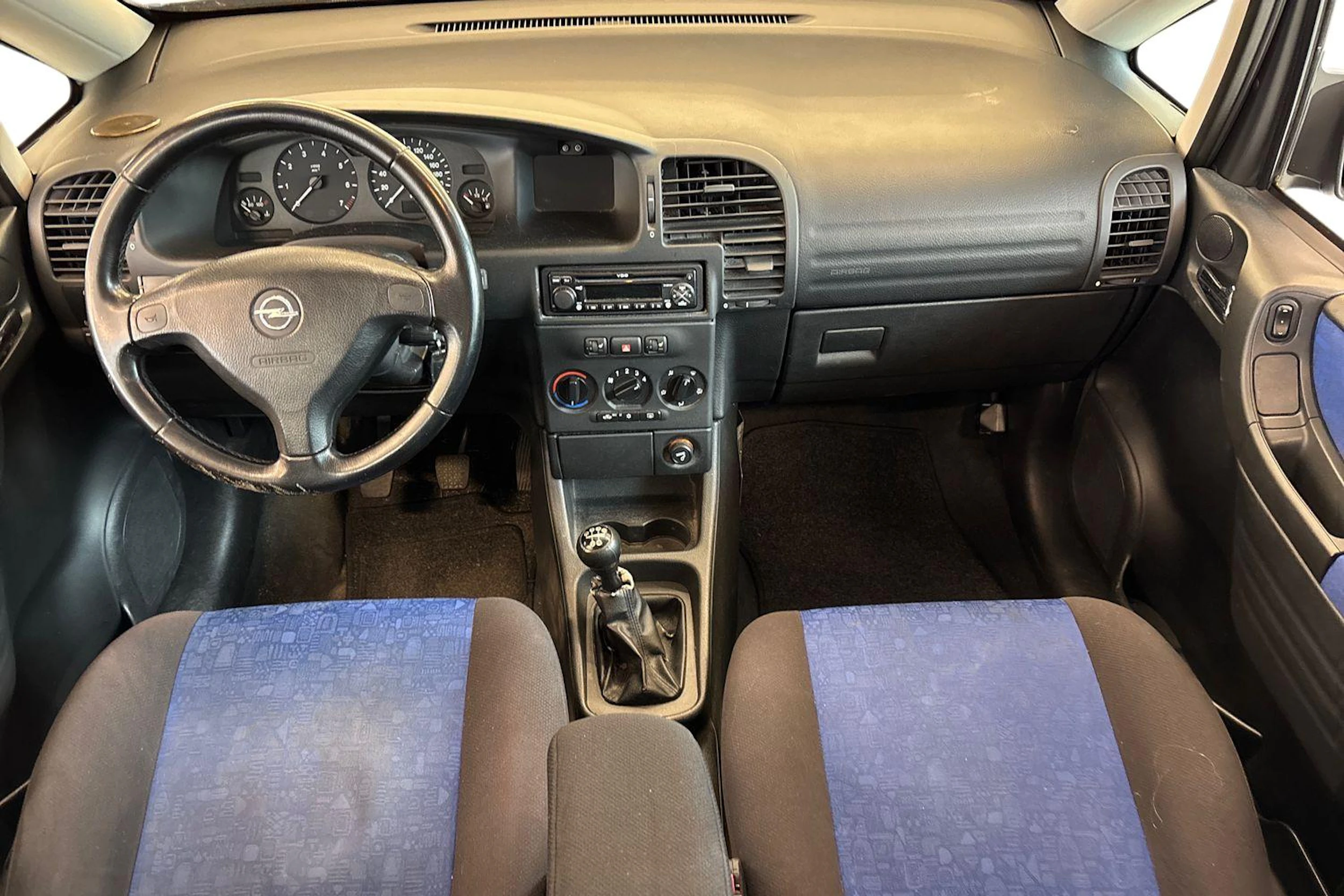 Sininen Opel ZAFIRA 2003 kuva 7.