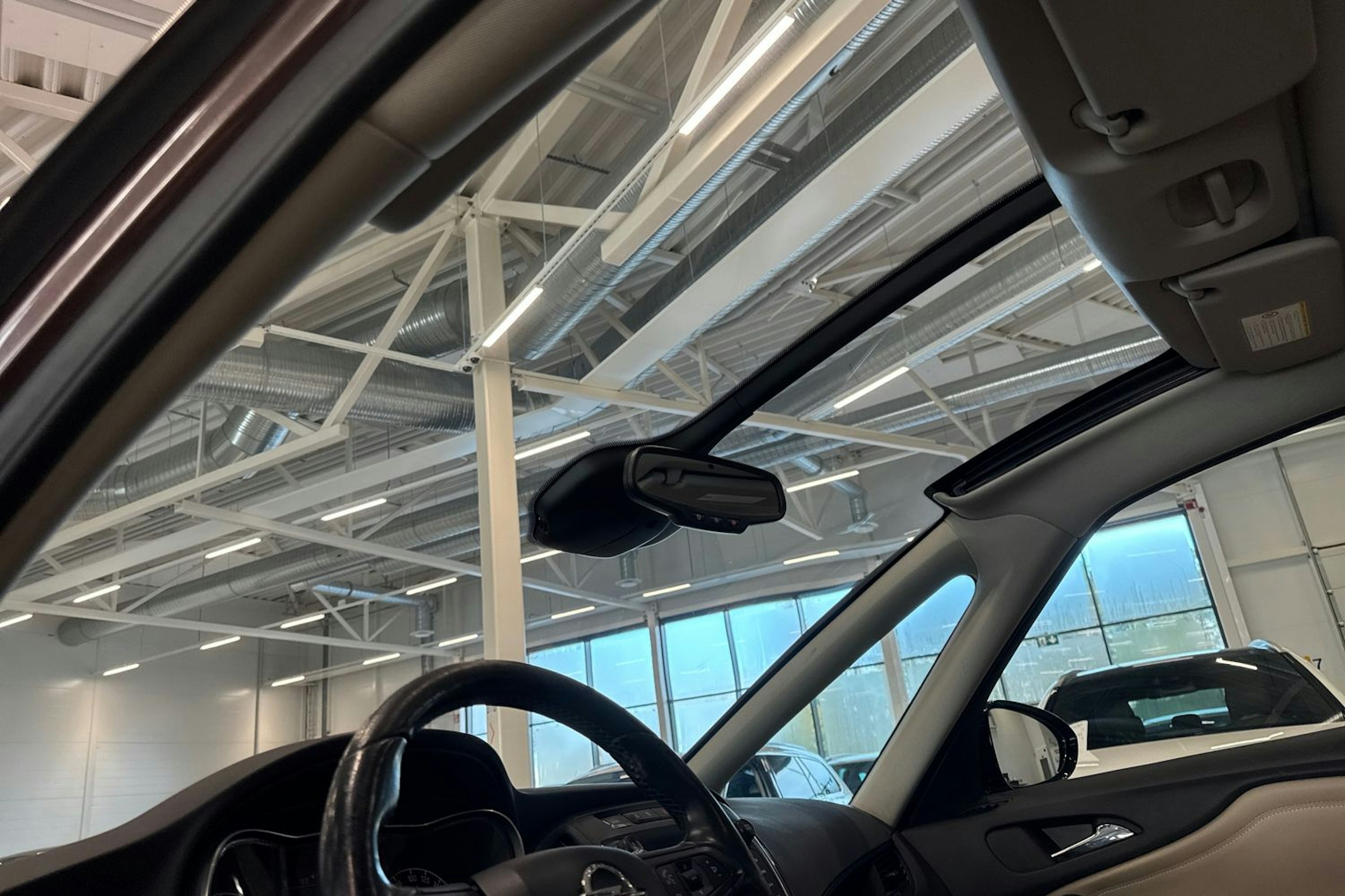 ruskea (beige) Opel Zafira 2017 kuva 19.