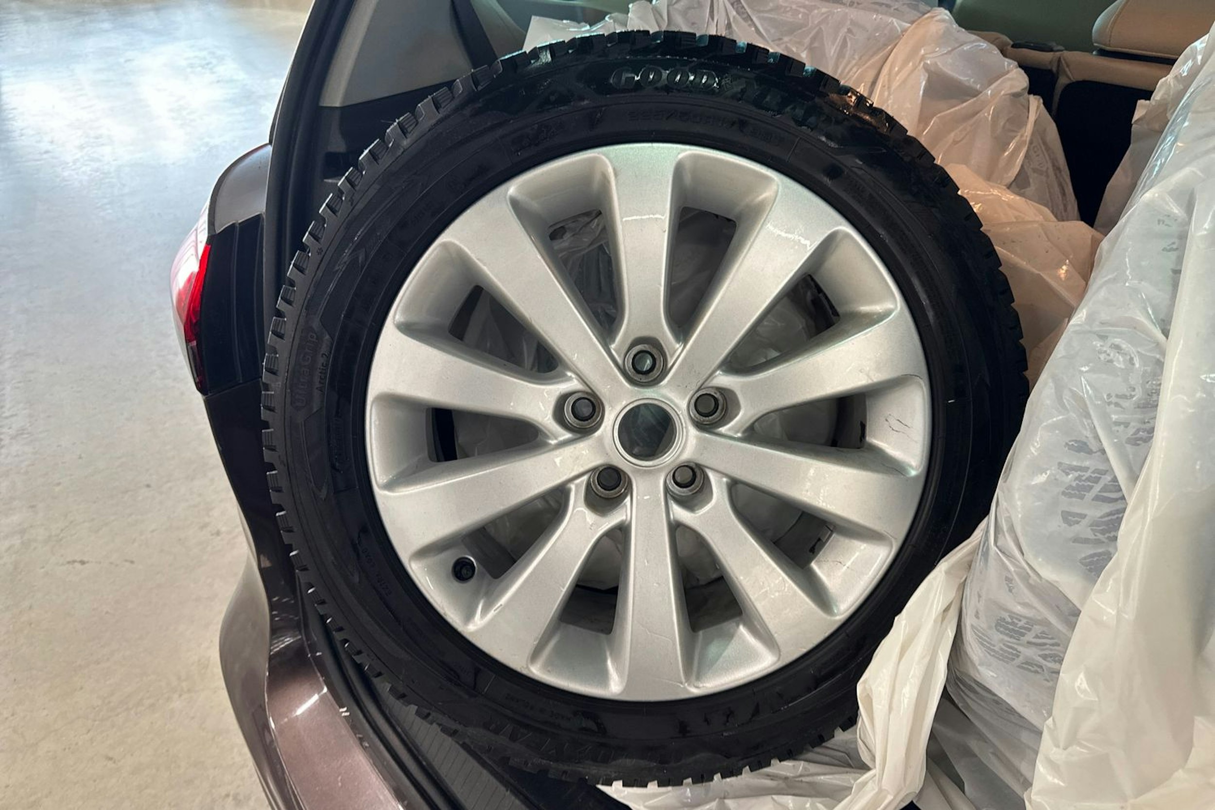 ruskea (beige) Opel Zafira 2017 kuva 24.