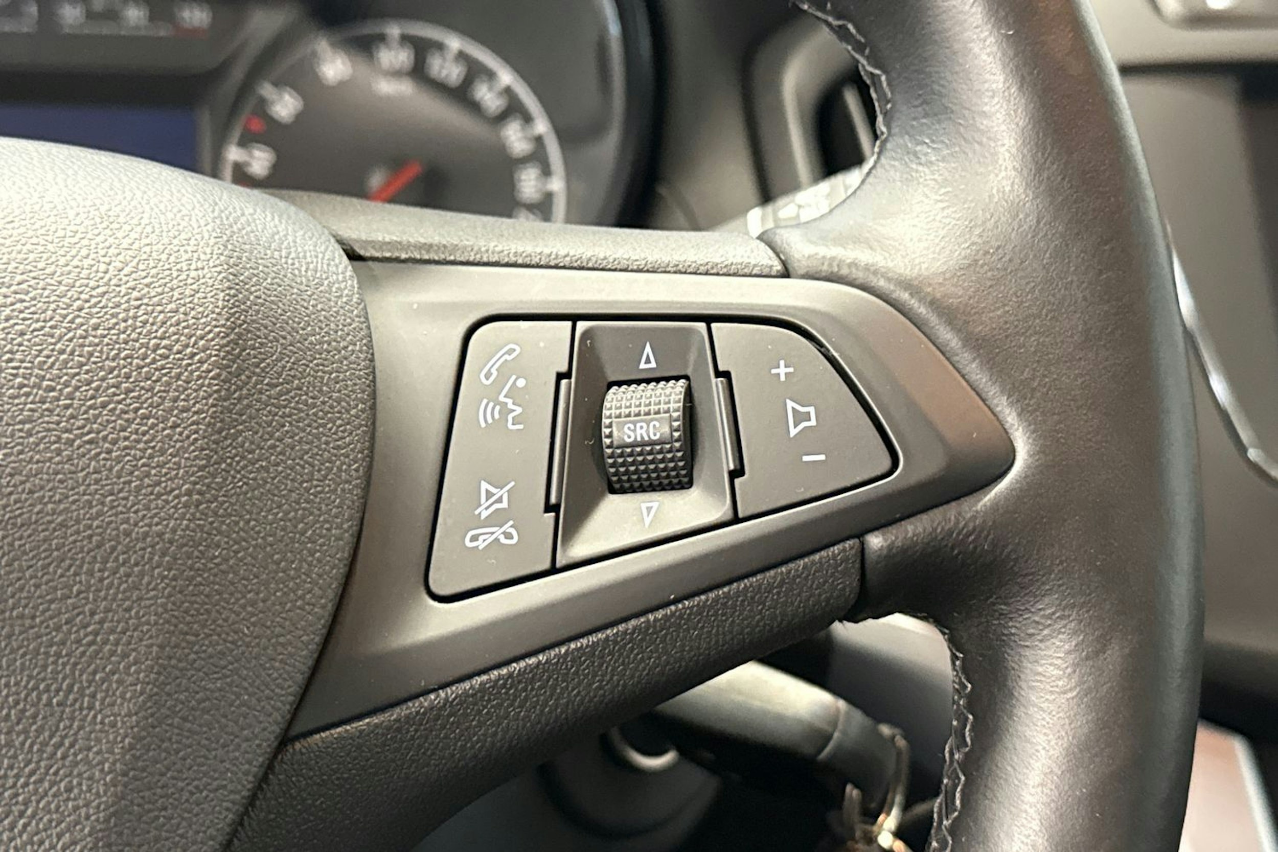 valkoinen Opel Zafira 2017 kuva 14.