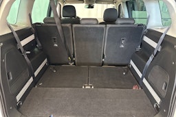 valkoinen Opel Zafira 2017 kuva 19.