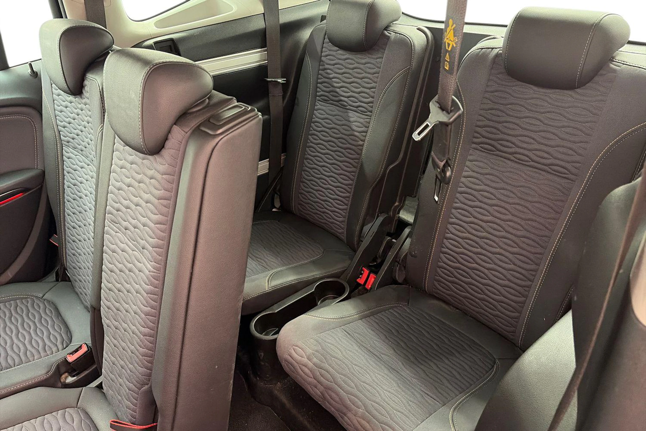 harmaa Opel Zafira Tourer 2012 kuva 9.