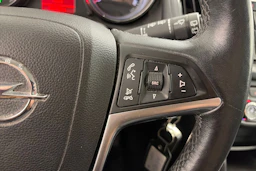 harmaa Opel Zafira Tourer 2012 kuva 17.