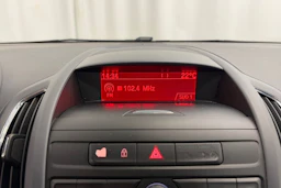 harmaa Opel Zafira Tourer 2012 kuva 18.