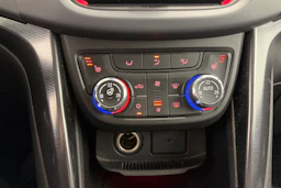 harmaa Opel Zafira Tourer 2012 kuva 21.