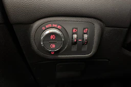 harmaa Opel Zafira Tourer 2012 kuva 23.