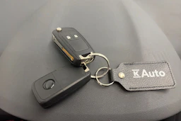 harmaa Opel Zafira Tourer 2012 kuva 26.
