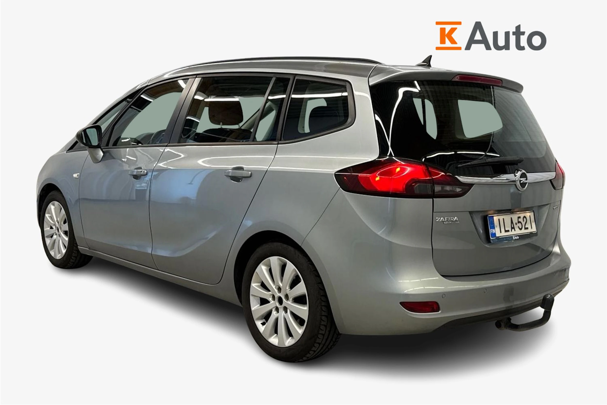 harmaa Opel Zafira Tourer 2013 kuva 2.