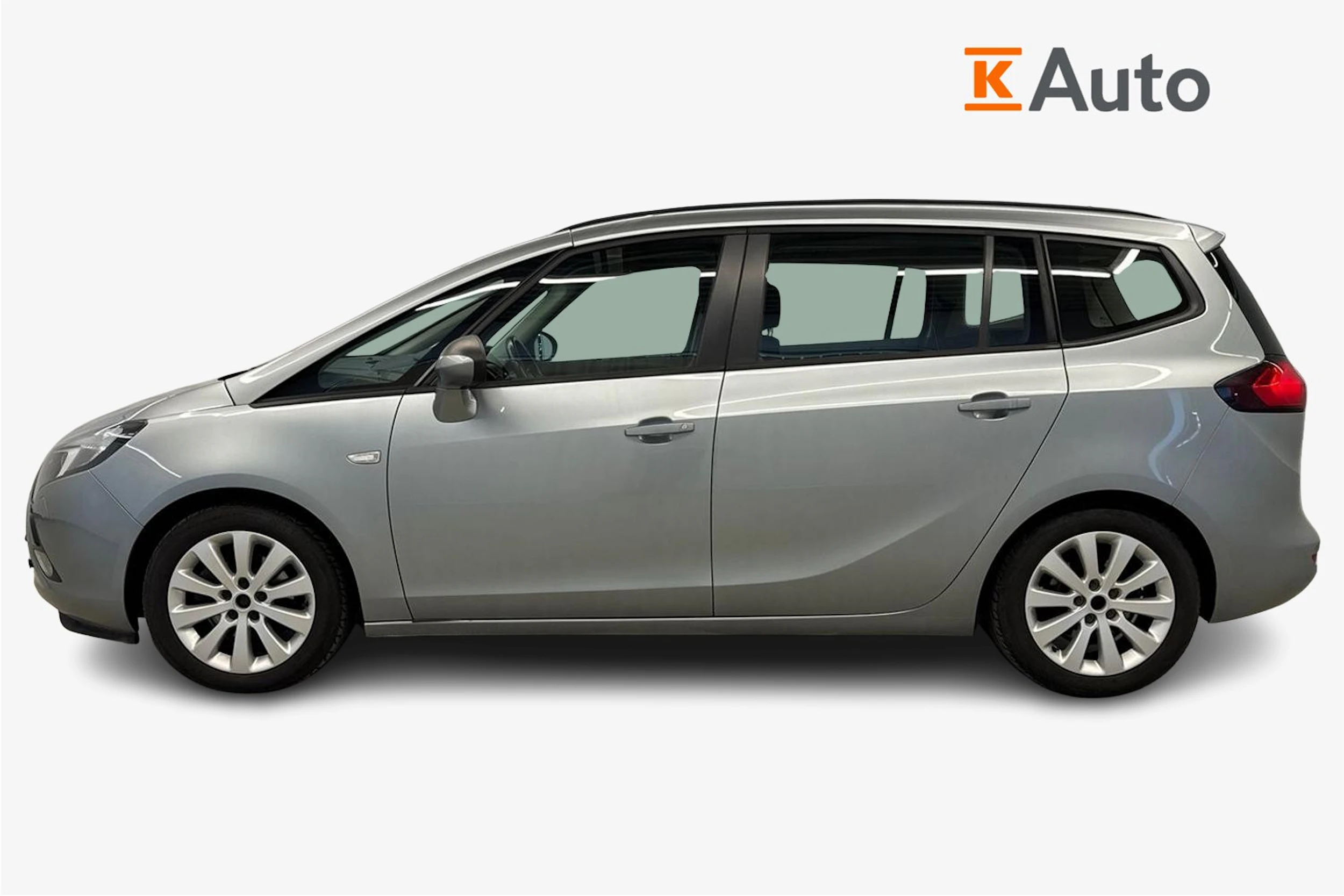 harmaa Opel Zafira Tourer 2013 kuva 5.