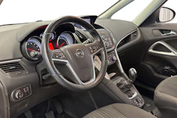 harmaa Opel Zafira Tourer 2013 kuva 6.
