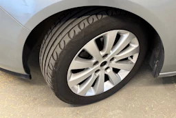 harmaa Opel Zafira Tourer 2013 kuva 10.