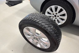 harmaa Opel Zafira Tourer 2013 kuva 21.