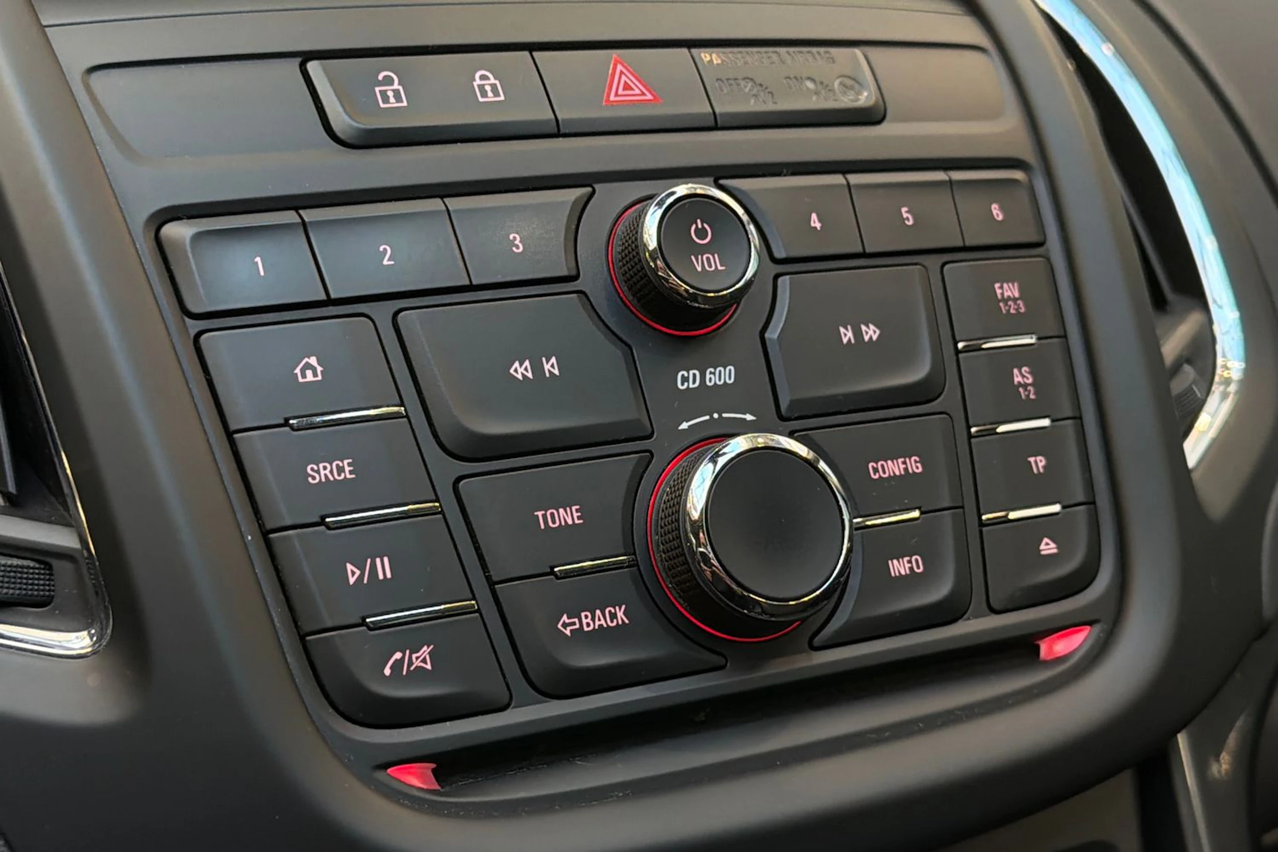 sininen Opel Zafira Tourer 2015 kuva 18.