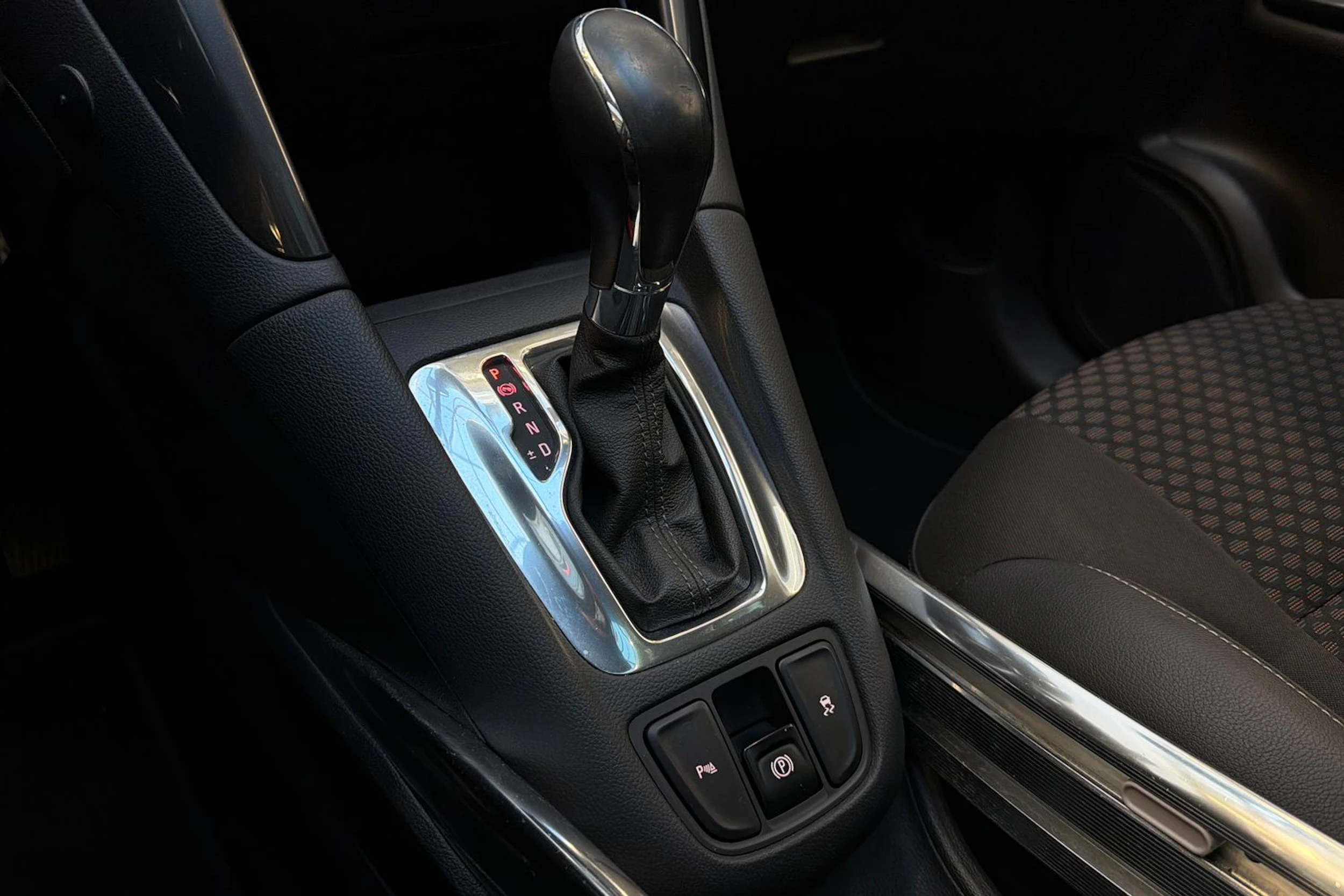 sininen Opel Zafira Tourer 2015 kuva 20.