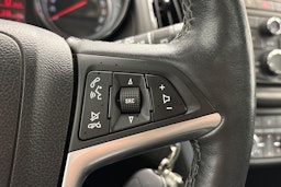 valkoinen Opel Zafira Tourer 2015 kuva 14.