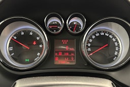 valkoinen Opel Zafira Tourer 2015 kuva 15.