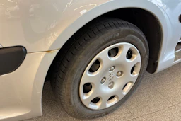 Harmaa Peugeot 1007 2006 kuva 10.