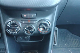 harmaa Peugeot 2008 2013 kuva 5.