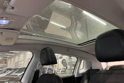 valkoinen Peugeot 2008 2013 kuva 20.