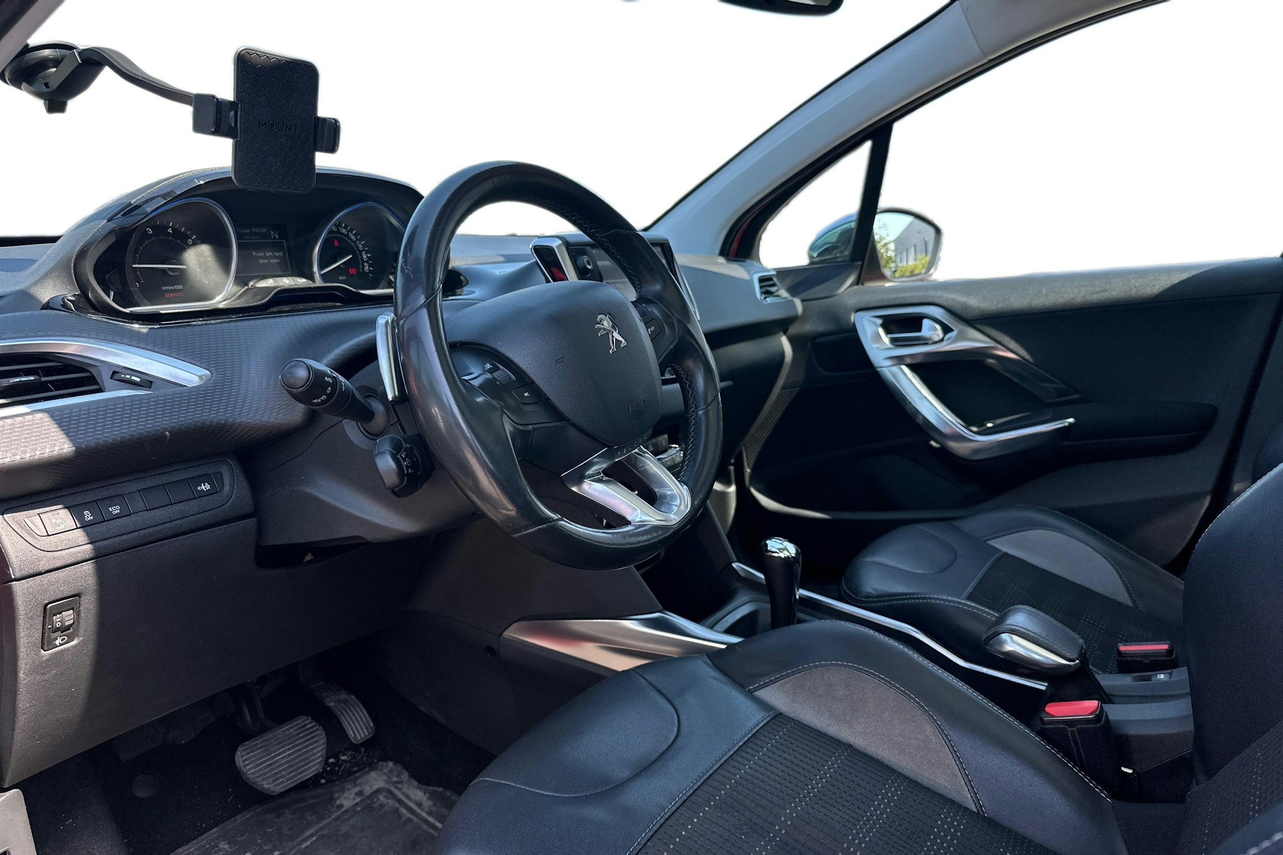 met. punainen Peugeot 2008 2014 kuva 3.