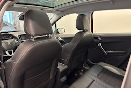met. punainen Peugeot 2008 2014 kuva 11.