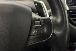 met. punainen Peugeot 2008 2014 kuva 17.