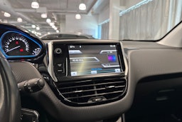 met. punainen Peugeot 2008 2014 kuva 24.