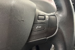 Harmaa Peugeot 2008 2014 kuva 14.