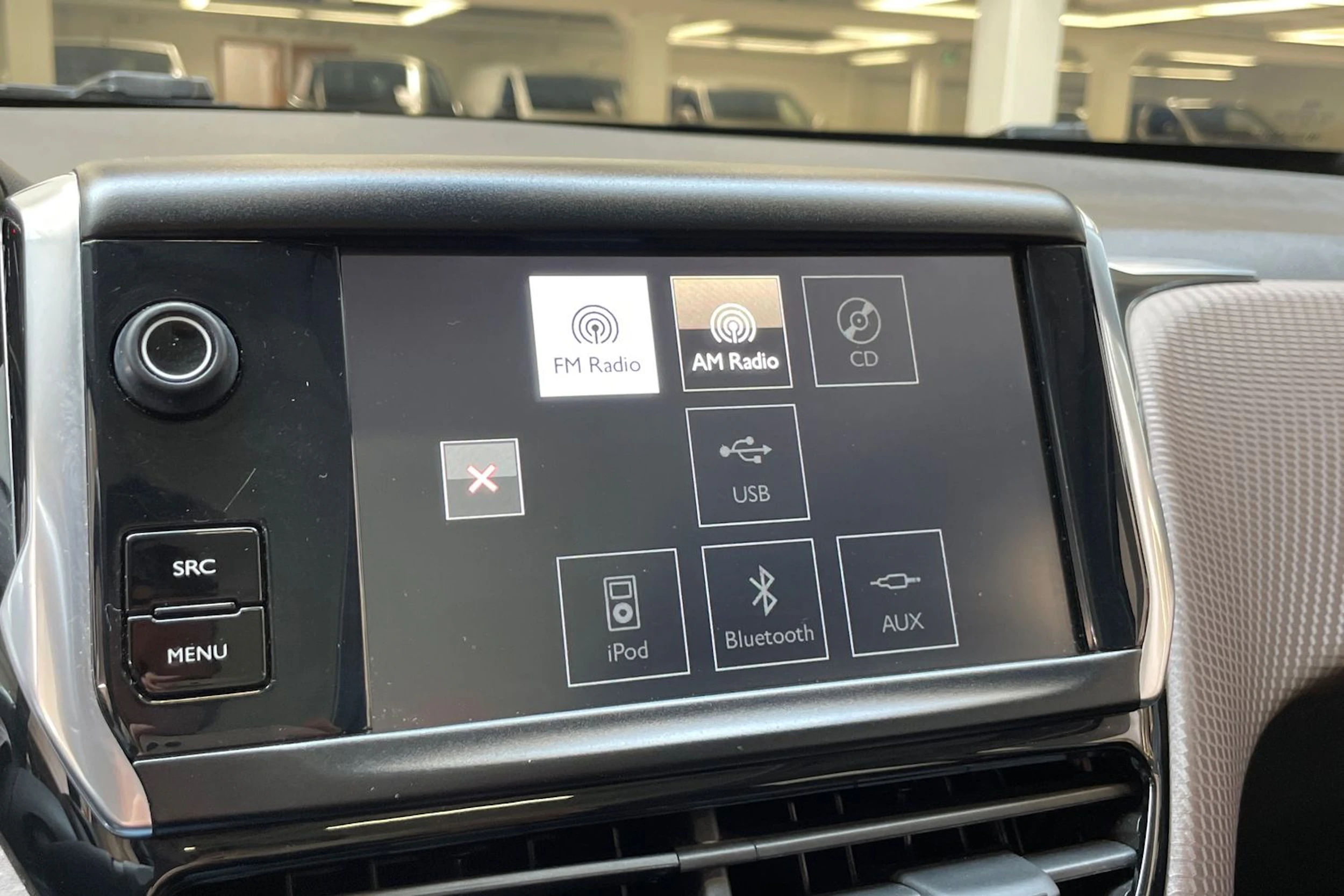 harmaa Peugeot 2008 2015 kuva 19.