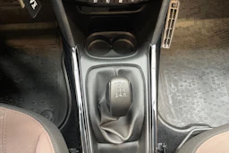harmaa Peugeot 2008 2015 kuva 24.
