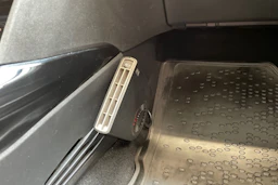 harmaa Peugeot 2008 2015 kuva 30.