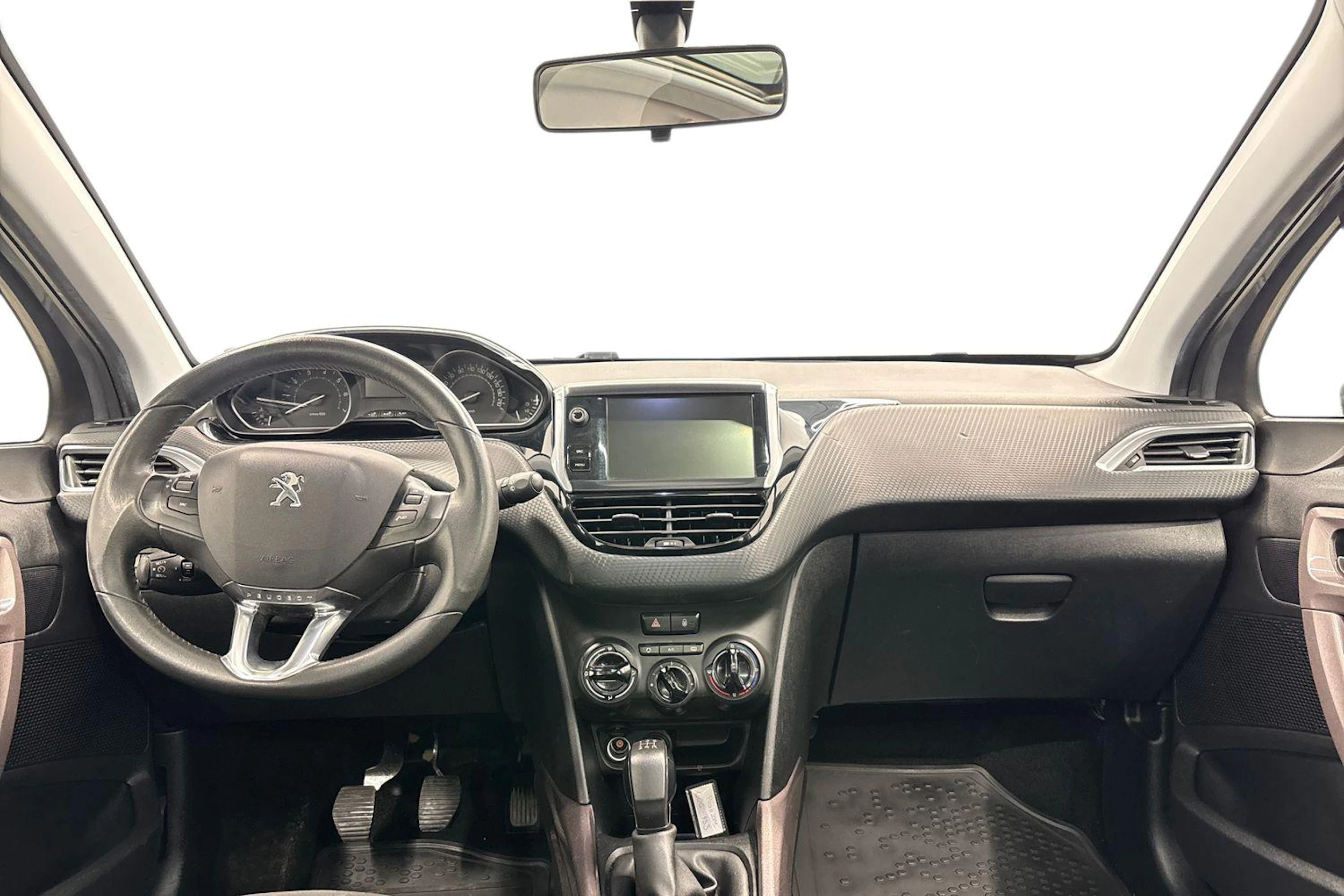 Peugeot 2008 2016 kuva 9.