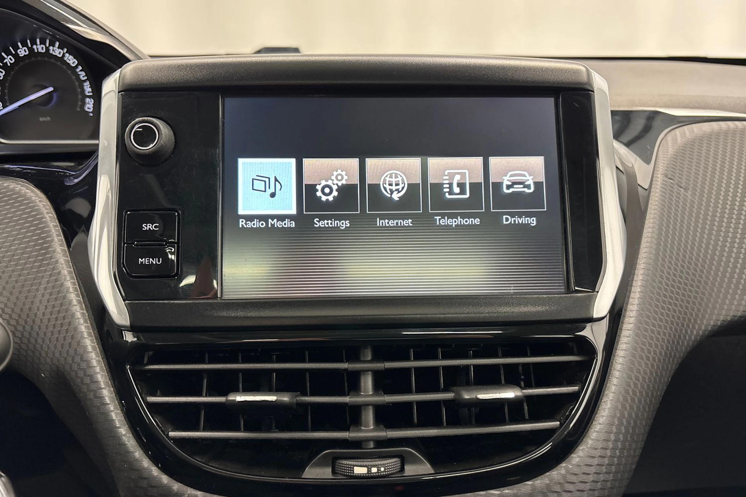 Peugeot 2008 2016 kuva 23.